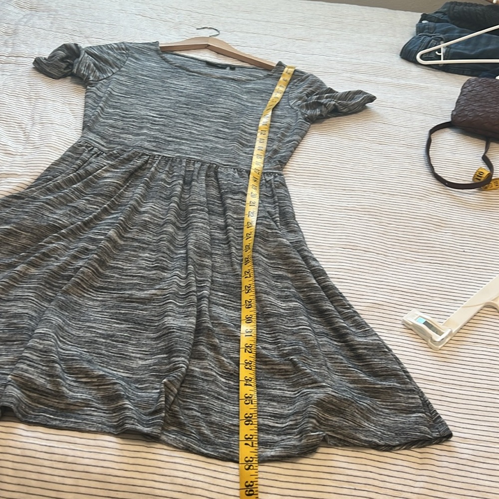 Gray easy dress with pockets - Picture 6 of 7